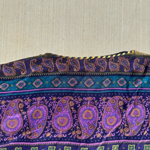 Maggy London 100% Silk Vintage Teal\Purple Embellished Button Up Blouse Size 16 - Picture 6 of 6